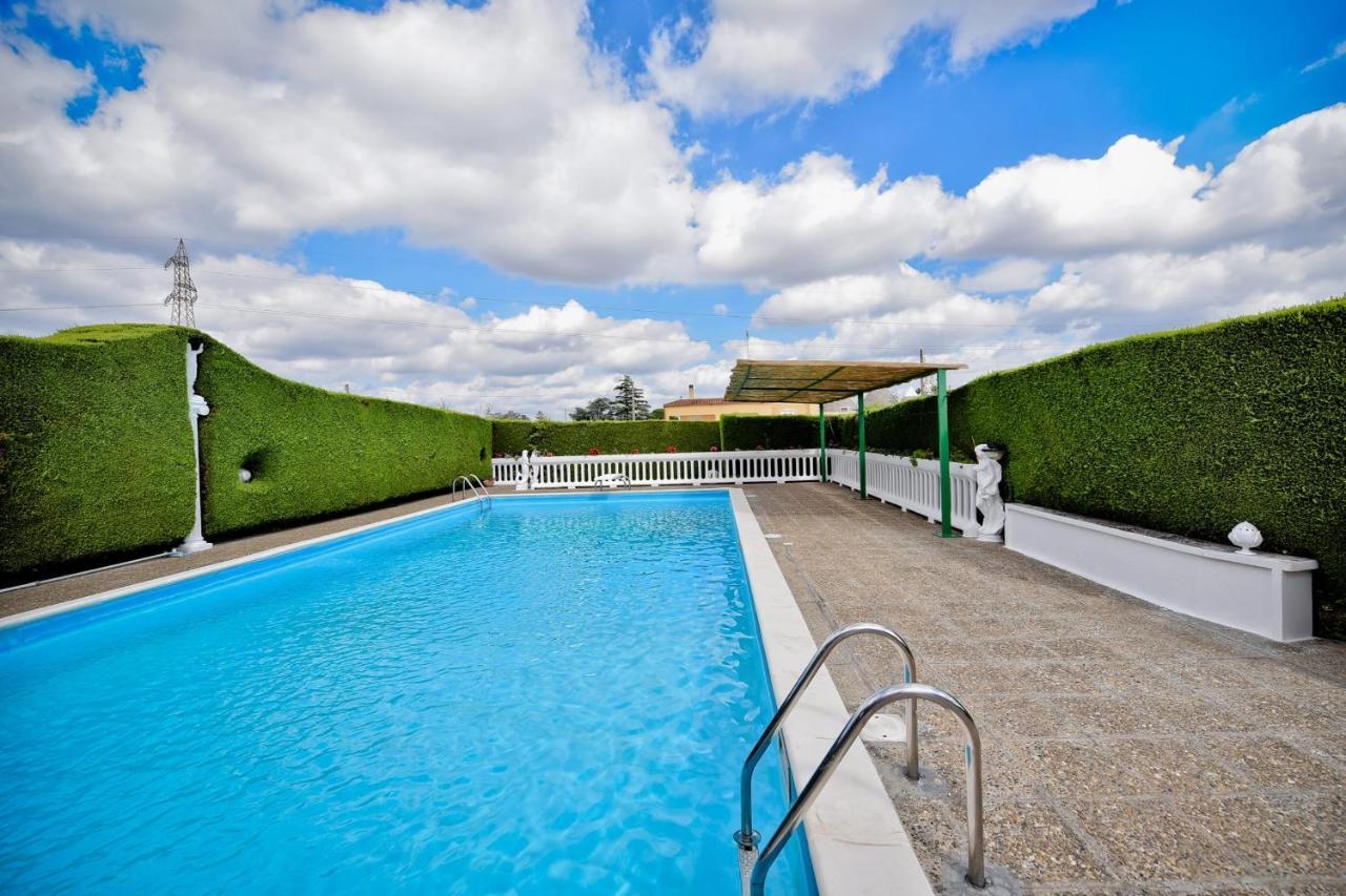 I Cinque Trulli With Swimming Pool Villa Martina Franca Exteriör bild