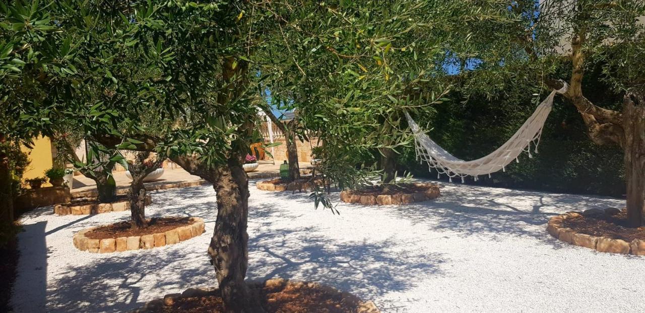 I Cinque Trulli With Swimming Pool Villa Martina Franca Exteriör bild